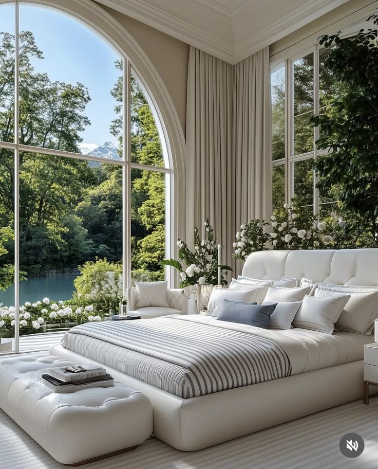 Coastal Resort Mansion screenshot