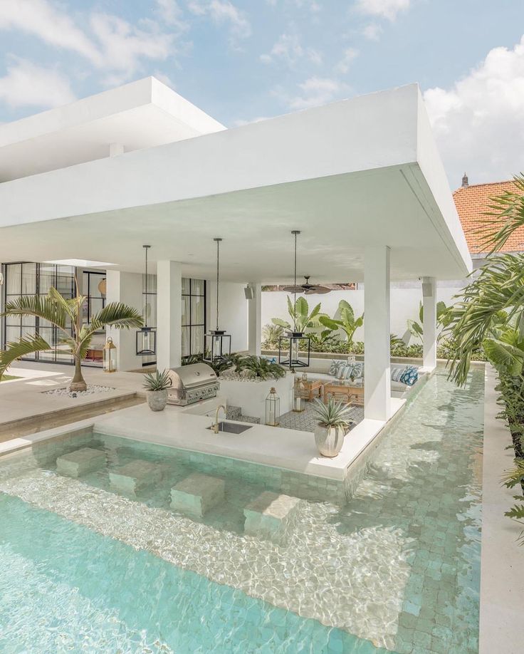 Coastal Resort Mansion download 2025 11 19t163605.865